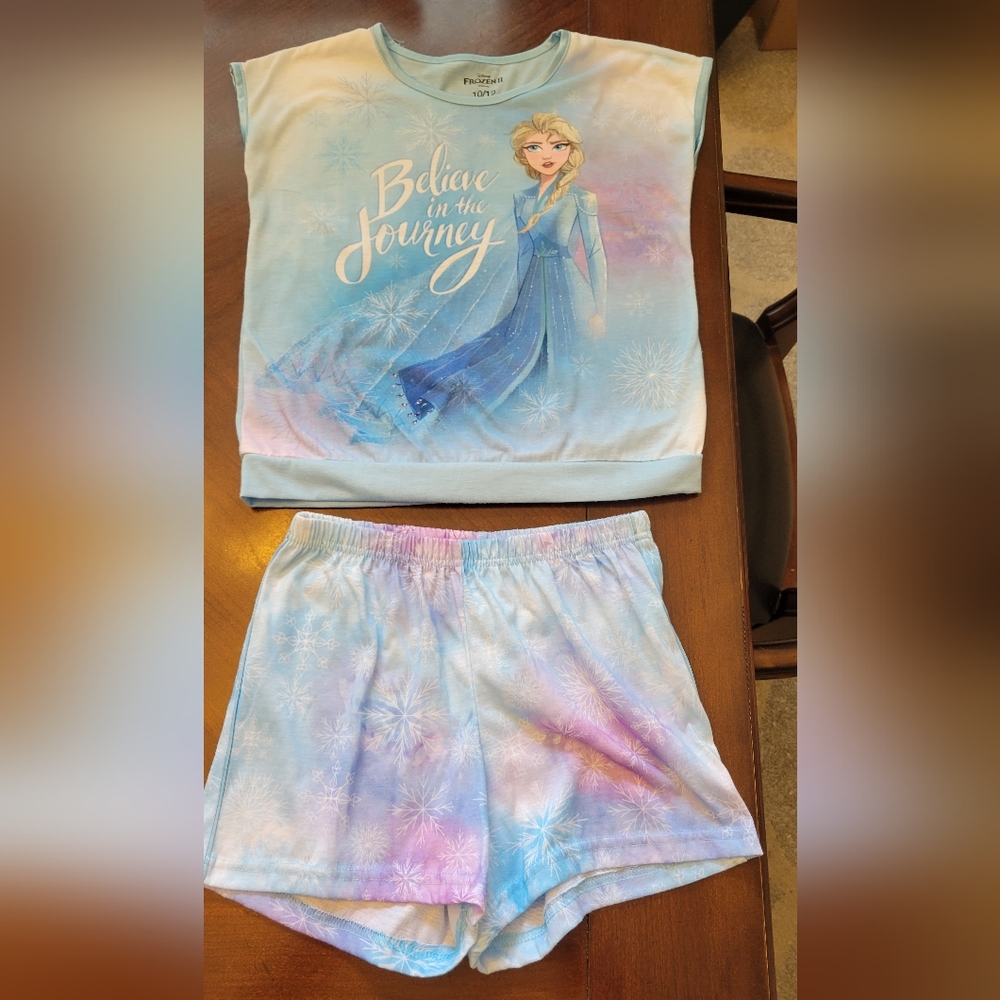 GUC Disney Frozen II Pajama Set